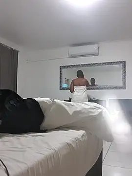 trickyOne online show from November 5, 7:03 pm