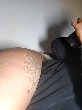 trickyOne online show from March 12, 9:32 pm