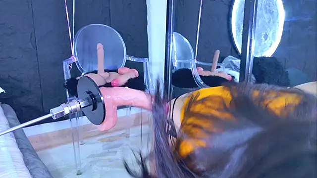 Snapshot of LizzyOlsen chatting on February 3, 6:40 am LizzyOlsen online show from February 3, 6:40 am