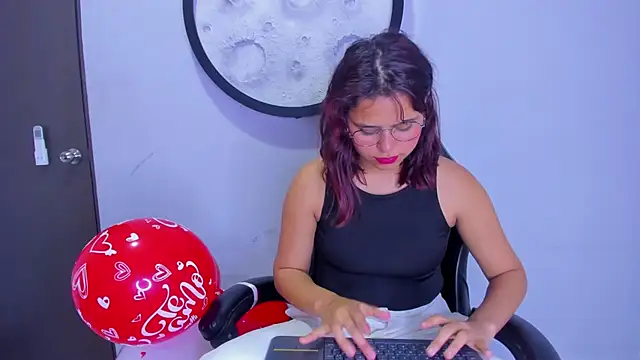 Sofia villareal online show from February 15, 1:09 pm