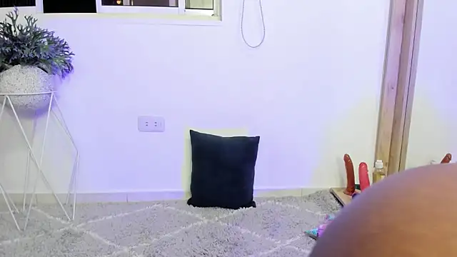 coral15  online show from October 26, 2:17 am