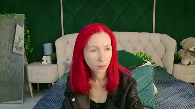 Sofia Lix online show from September 29, 4:06 am