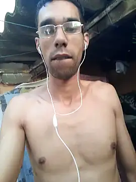 Snapshot of Dedede32 chatting on September 15, 5:46 pm Dedede32 online show from September 15, 5:46 pm