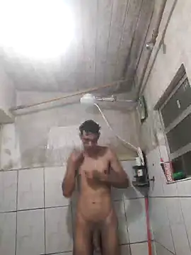 Snapshot of Dedede32 chatting on September 18, 1:18 am Dedede32 online show from September 18, 1:18 am