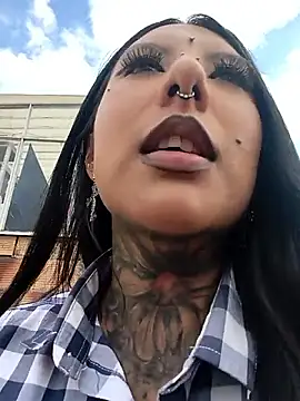 missashlyrosette online show from December 21, 7:32 pm