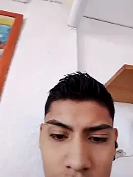 aispuro8505 online show from November 6, 7:48 pm