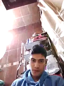 aispuro8505 online show from November 18, 7:57 am