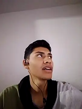 aispuro8505 online show from November 29, 6:38 am