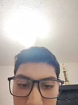 aispuro8505 online show from July 11, 5:43 am