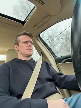 DILFiGuess11 online show from January 10, 3:47 pm