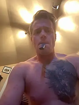 DILFiGuess11 online show from January 15, 2:32 pm