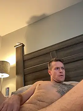 DILFiGuess11 online show from February 1, 8:13 am