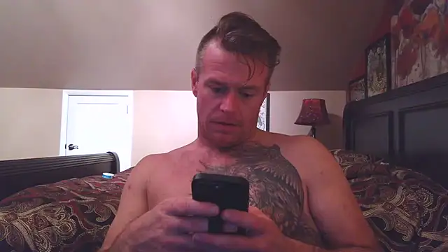 DILFiGuess11 online show from May 28, 2:42 am