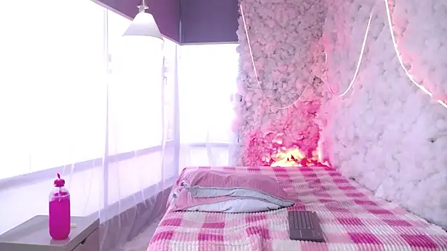 Snapshot of Aaron_Fordd chatting on February 16, 12:34 pm Aaron Fordd online show from February 16, 12:34 pm