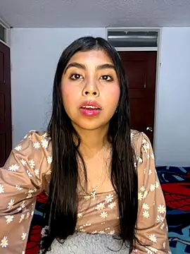 DianeSuns  online show from October 17, 2:15 am