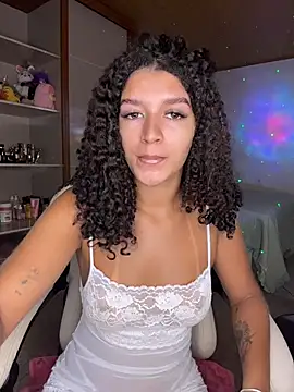 larajuli online show from May 31, 5:42 pm