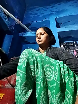 Jooli xx online show from November 2, 2:03 am