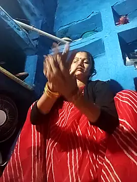 Jooli xx online show from November 26, 11:39 pm