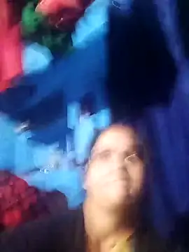 Jooli xx online show from February 28, 1:45 pm