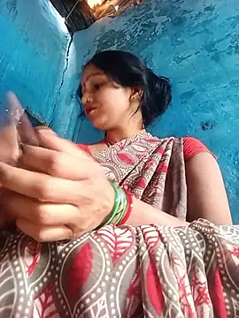 Jooli xx online show from March 27, 8:26 am