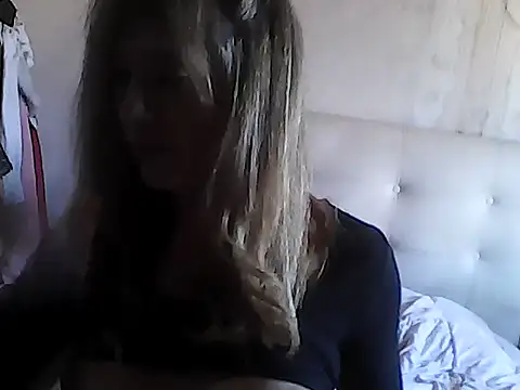 Transfanny online show from September 12, 3:23 pm