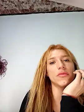 Snapshot of fannytransgirl chatting on September 25, 6:55 pm fannytransgirl online show from September 25, 6:55 pm