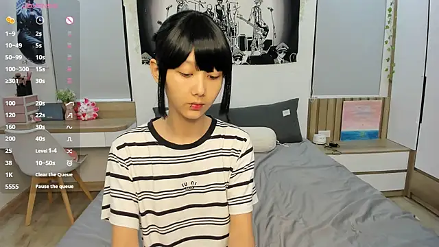 gabby little online show from April 13, 7:08 pm