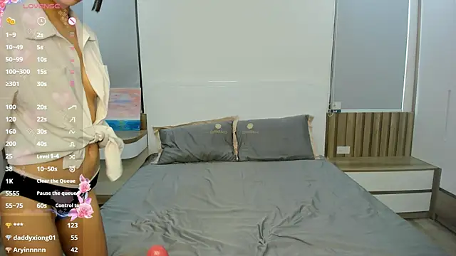 gabby little online show from July 3, 7:48 am