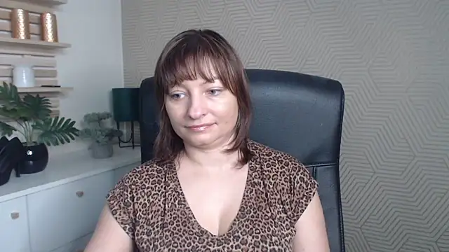 angelaSamt online show from December 16, 6:40 am