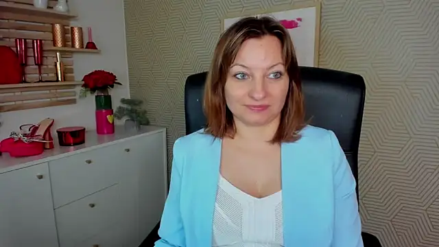 angelaSamt online show from March 25, 6:30 am