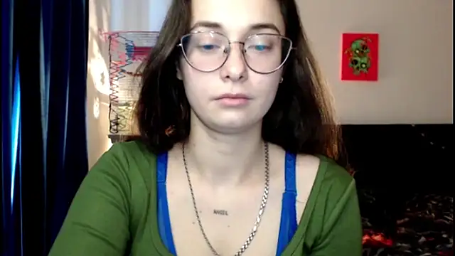 Snapshot of HotAnna2004 chatting on November 13, 9:19 am HotAnna2004 online show from November 13, 9:19 am