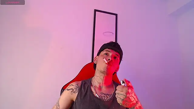 Snapshot of Anhonymus_ chatting on October 3, 12:46 pm Anhonymus online show from October 3, 12:46 pm