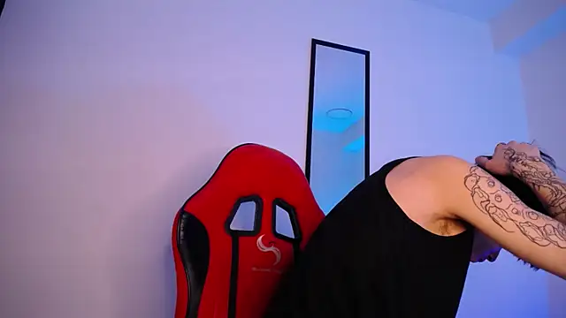 Anhonymus  online show from November 21, 4:55 am