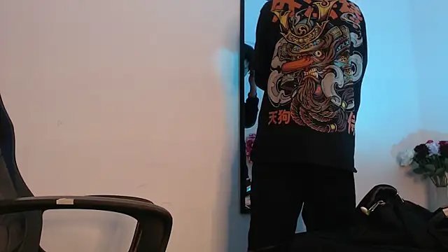 Anhonymus  online show from November 22, 8:41 pm