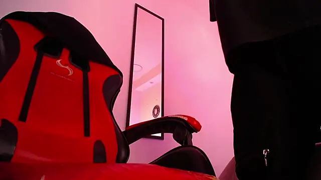 Anhonymus  online show from December 16, 4:28 am