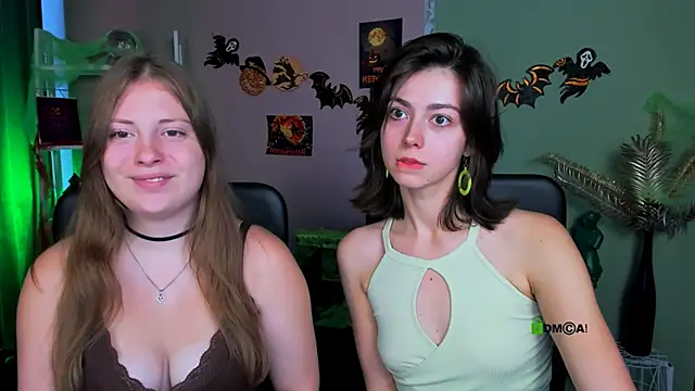 kitniss dreamy online show from October 28, 1:25 pm