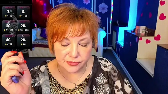 Kira Kenett online show from April 9, 4:34 pm