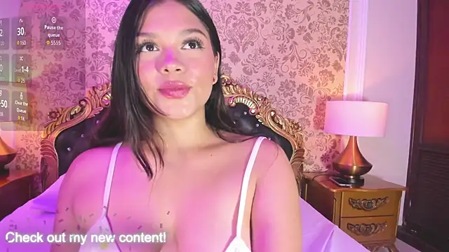 HatsaJones online show from November 18, 3:56 am