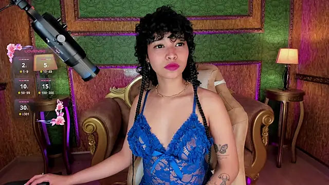 DaniCollinn  online show from October 1, 8:59 pm