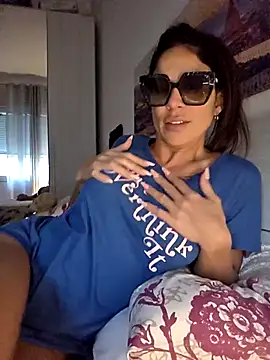 sexy7883 online show from October 24, 6:10 am