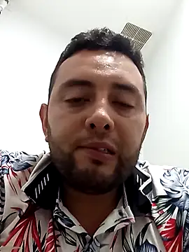 angelitocalientico online show from October 25, 11:54 pm