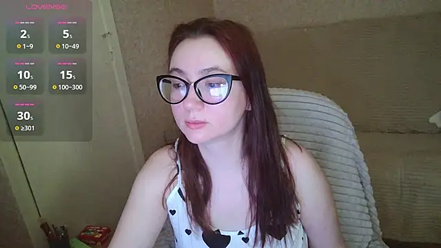 Snapshot of Micky_Wood chatting on February 13, 7:32 pm Micky Wood online show from February 13, 7:32 pm