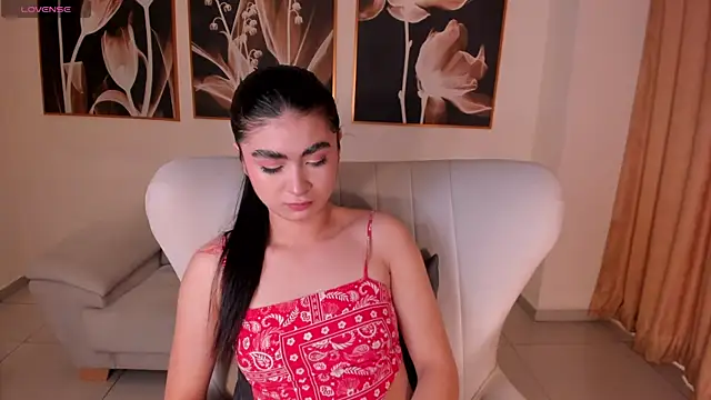 LucyWeiss  online show from October 31, 10:55 pm