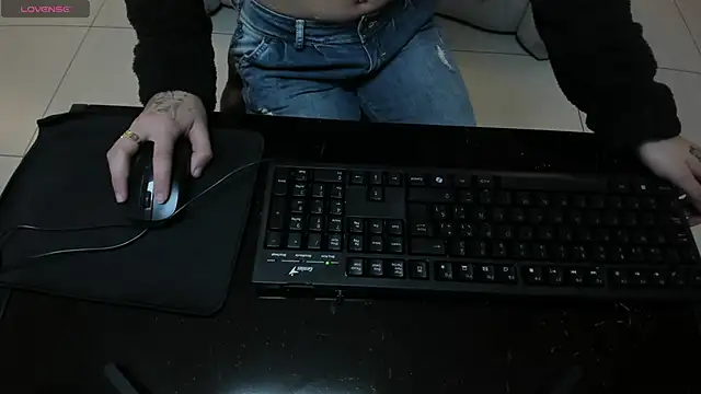 LaurentConnor online show from September 26, 3:21 am