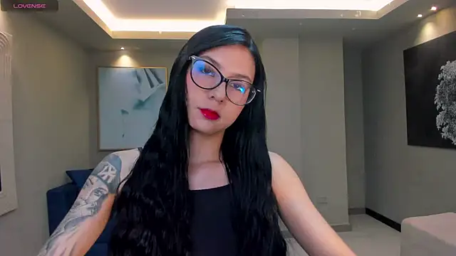 LaurentConnor online show from December 18, 3:45 am