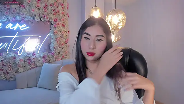 MayaMoretti  online show from October 21, 3:29 am