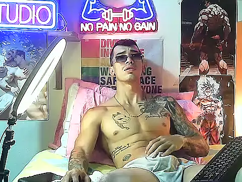 Strongcockfitness online show from September 24, 11:30 pm