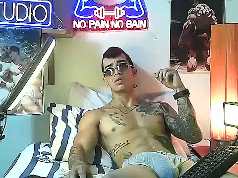 Strongcockfitness online show from October 10, 4:17 pm