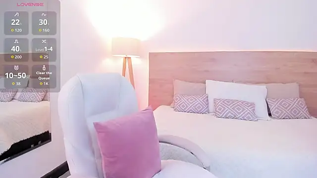 Snapshot of GinebraBrown chatting on January 9, 6:42 pm GinebraBrown online show from January 9, 6:42 pm