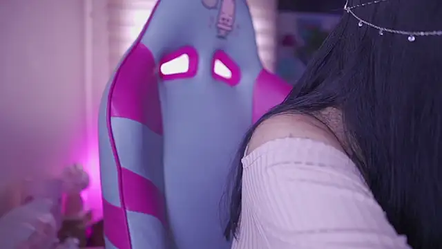 Rebecah 1 online show from March 5, 3:52 pm